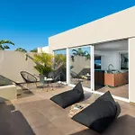 Hamilton Elite Penthouse