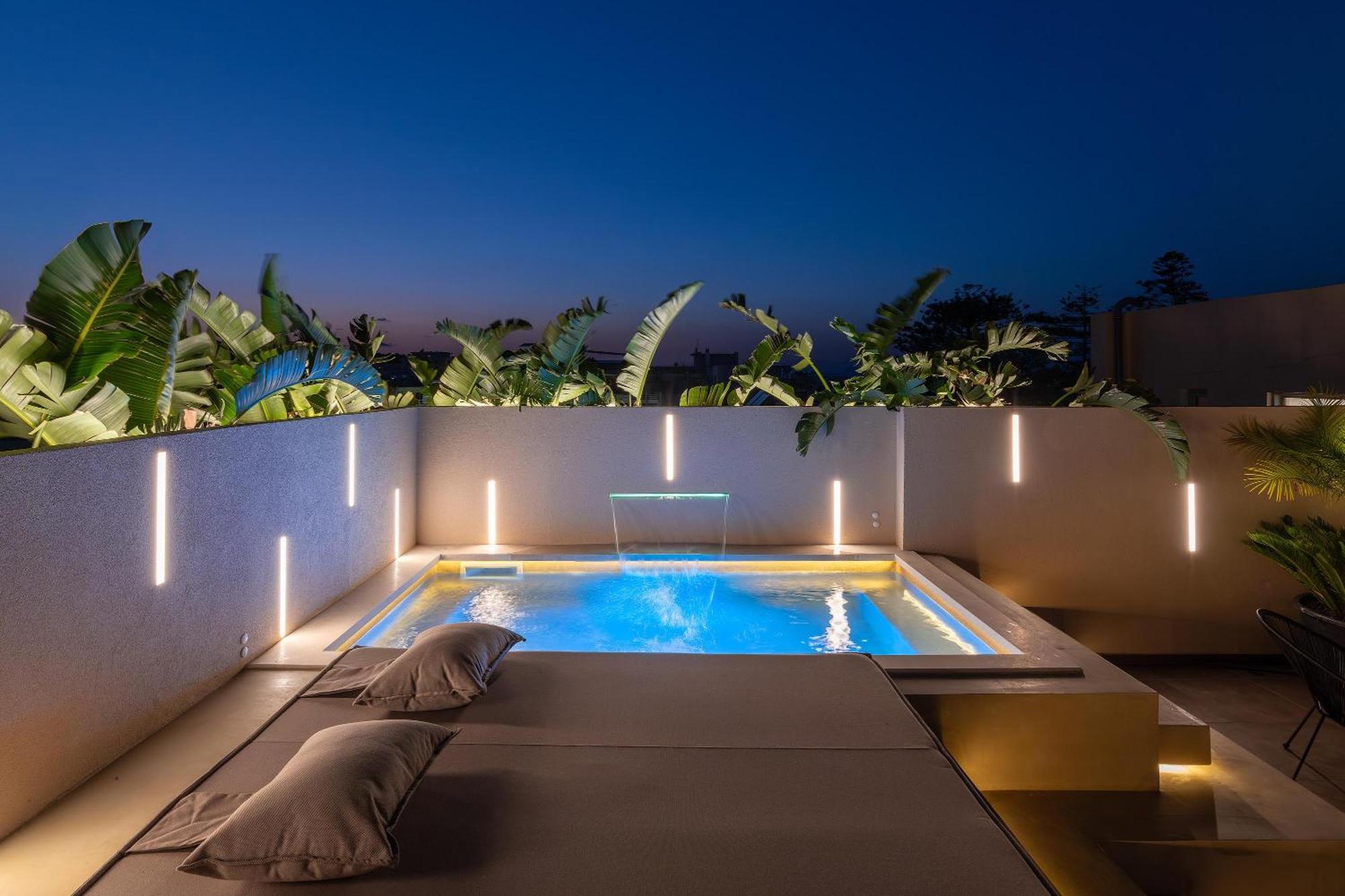 Hamilton Elite Penthouse Rhodes City