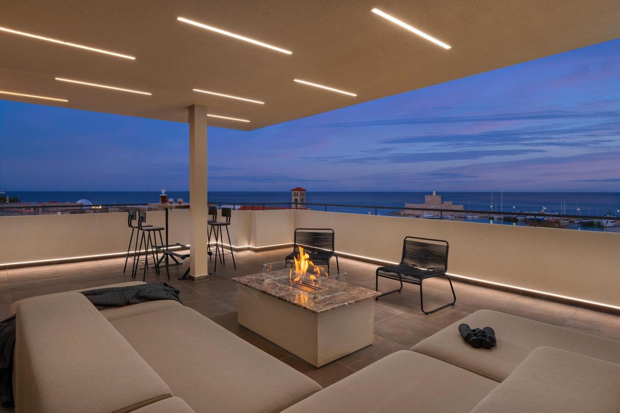 Hamilton Elite Penthouse * Rhodes City