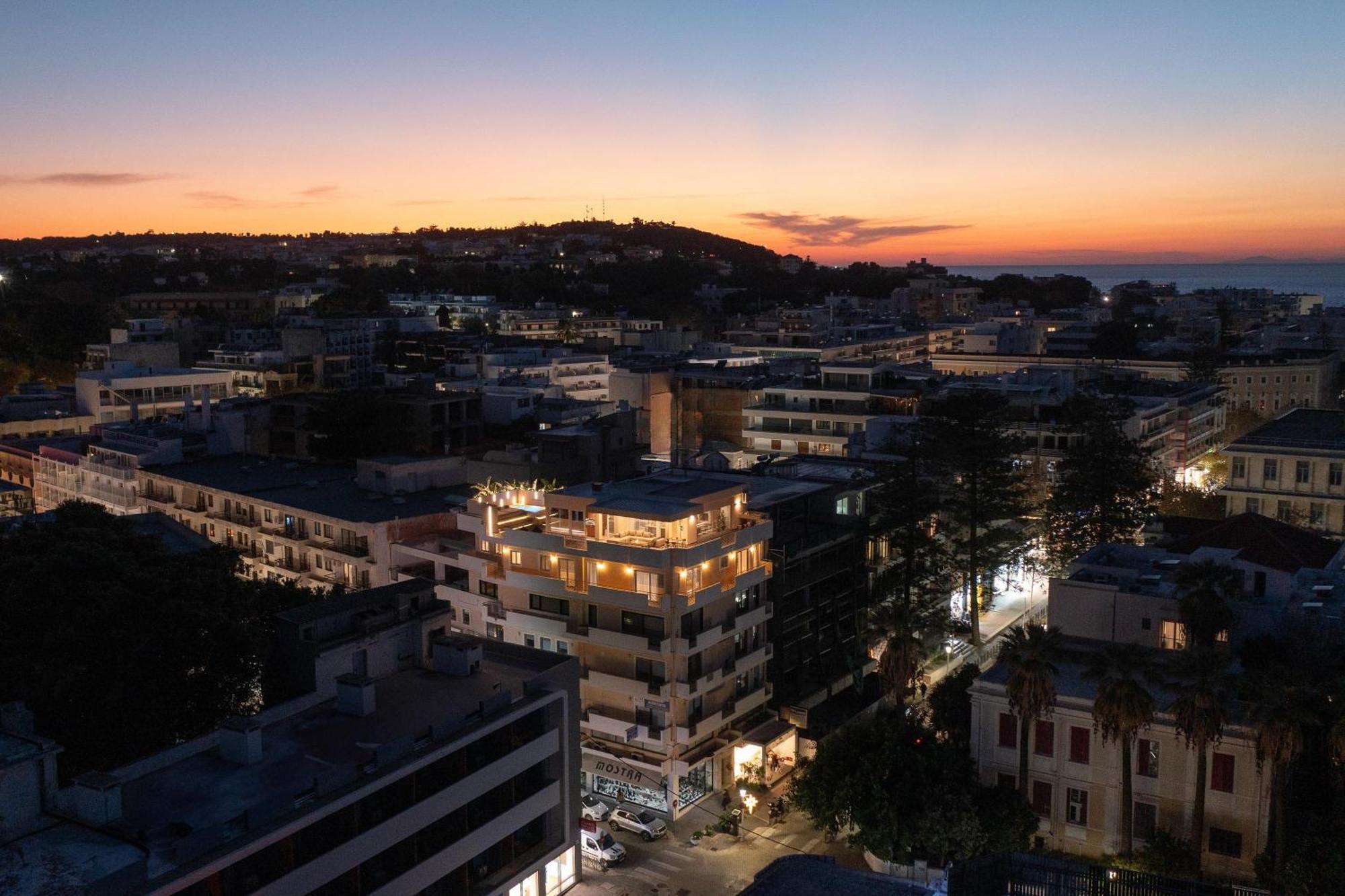 Hamilton Elite Penthouse Rhodes City